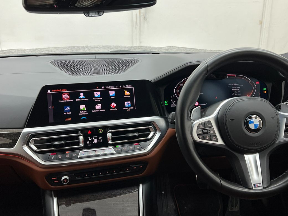 2021 BMW 3 Series - image 16