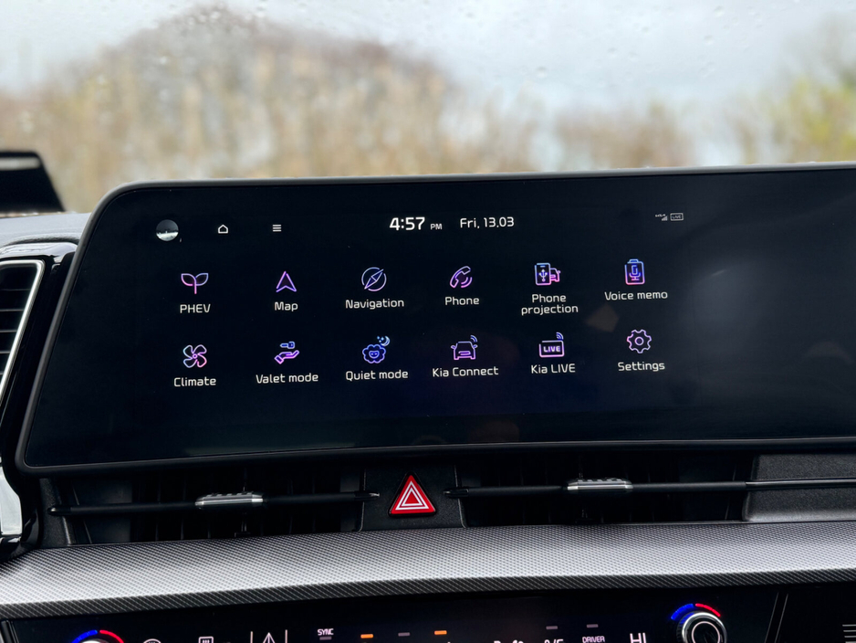 2022 Kia Sportage - image 21