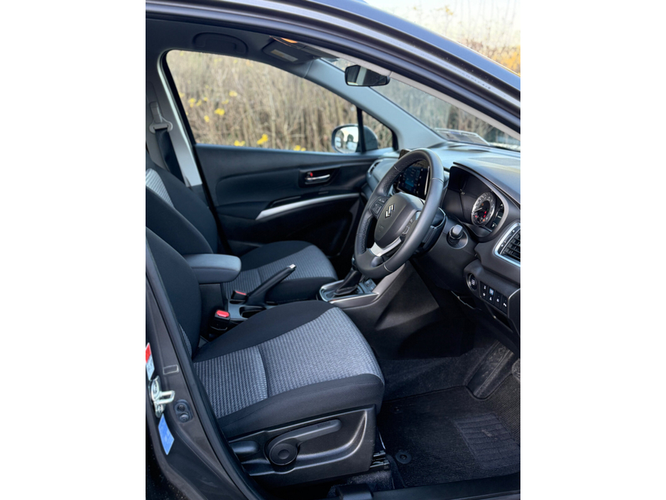 2025 Suzuki SX4 - image 10
