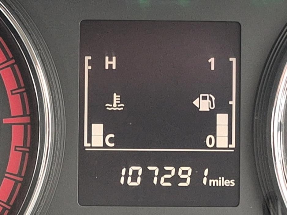 2017 Mitsubishi L200 - image 13