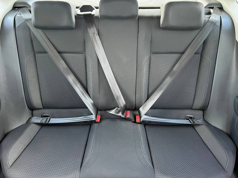 2018 Volkswagen Polo - image 12