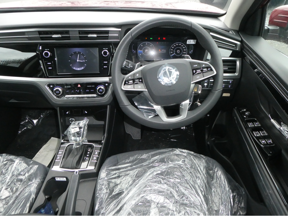 2025 Ssangyong Korando - image 15