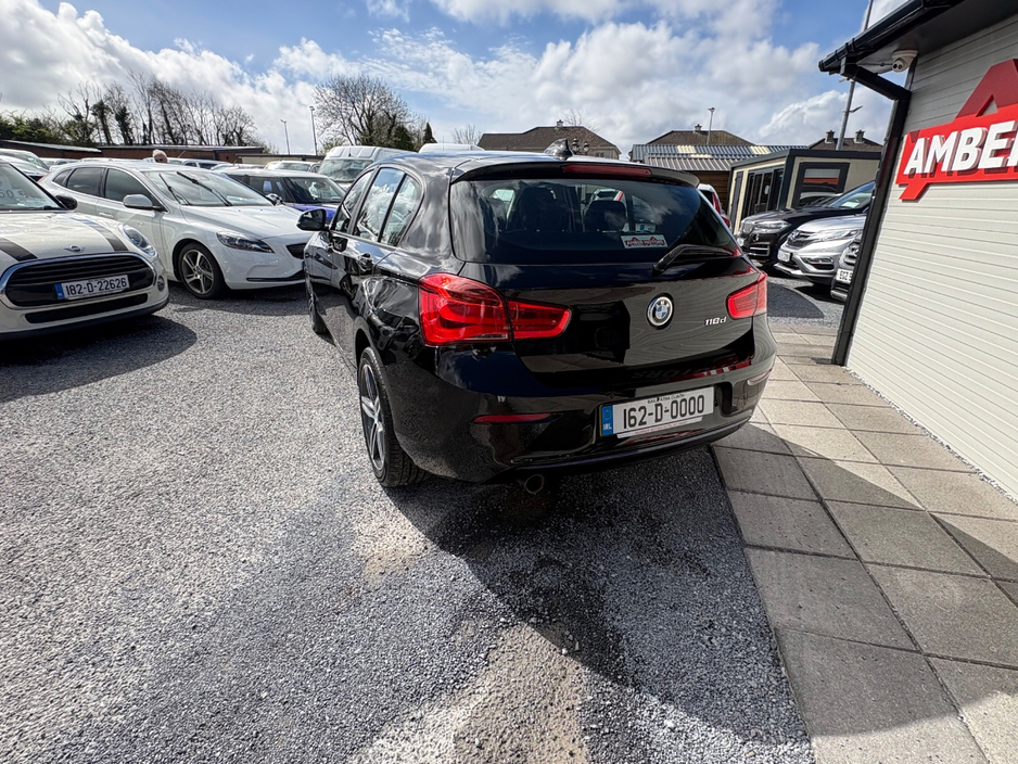 2016 BMW 1 Series - image 8