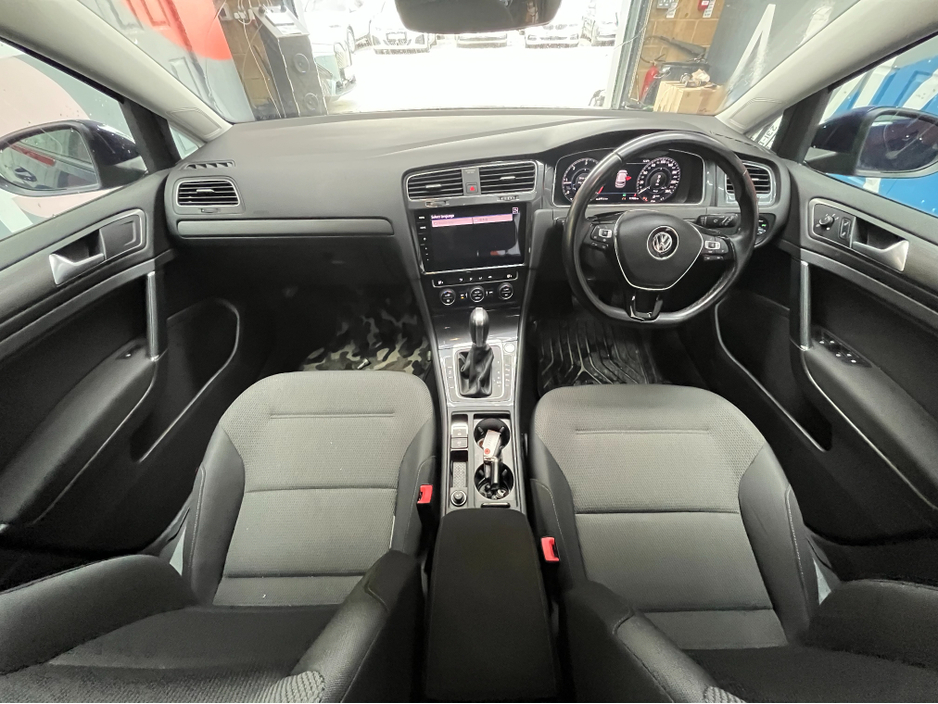 2019 Volkswagen Golf - image 14