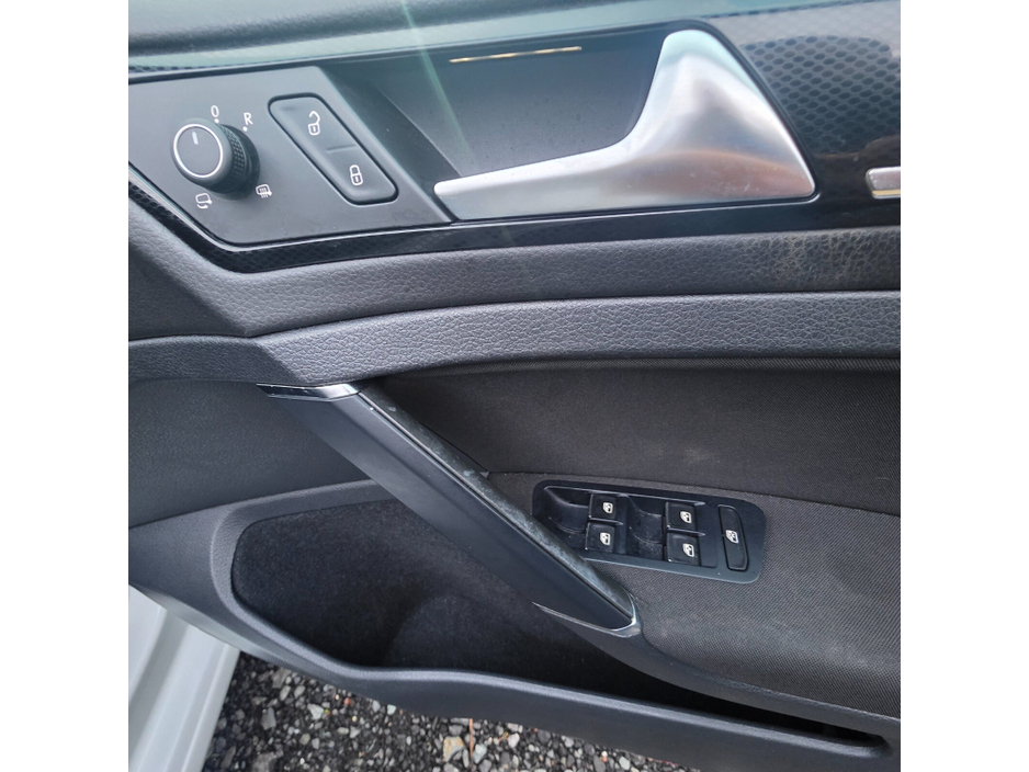 2017 Volkswagen Golf 1.4 TSI 3DR 150HP Highline €16,950