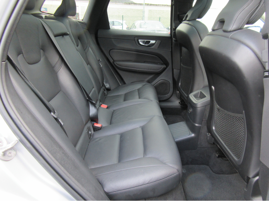 2023 Volvo XC60 T6 PHEV PLUS DARK AWD AUTO - PAN ROOF - FINANCE & SCRAPPAGE AVAILABLE €39,895