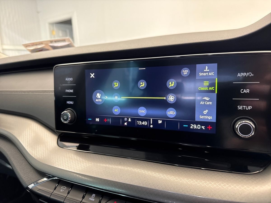 2024 Skoda Octavia - image 19