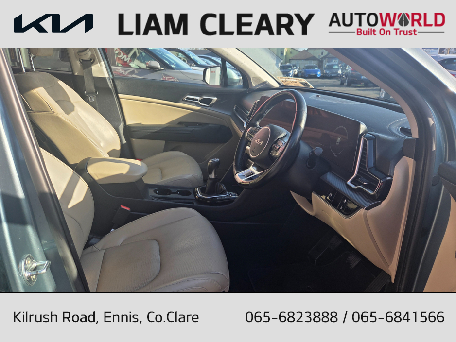 2022 Kia Sportage - image 10