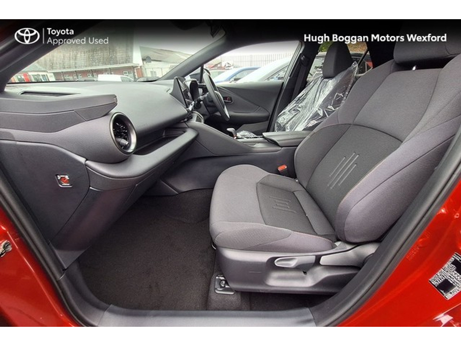 2024 Toyota C-HR - image 6