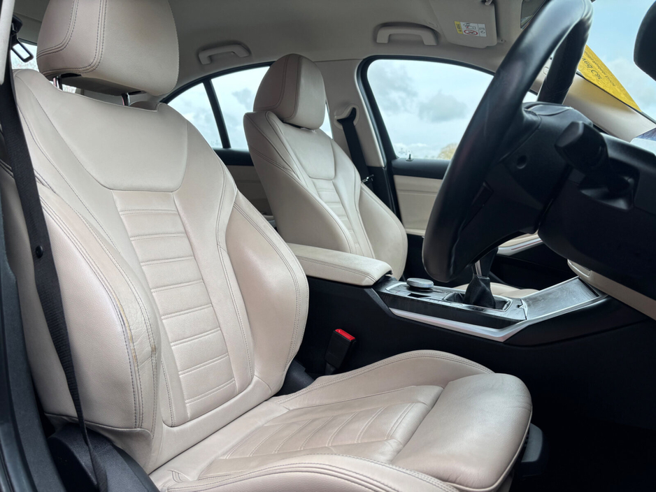 2019 BMW 3 Series - image 7