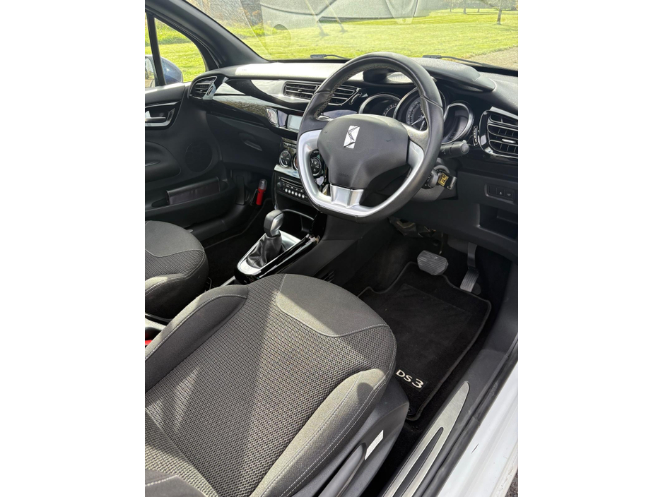 2016 Citroen DS3 - image 5