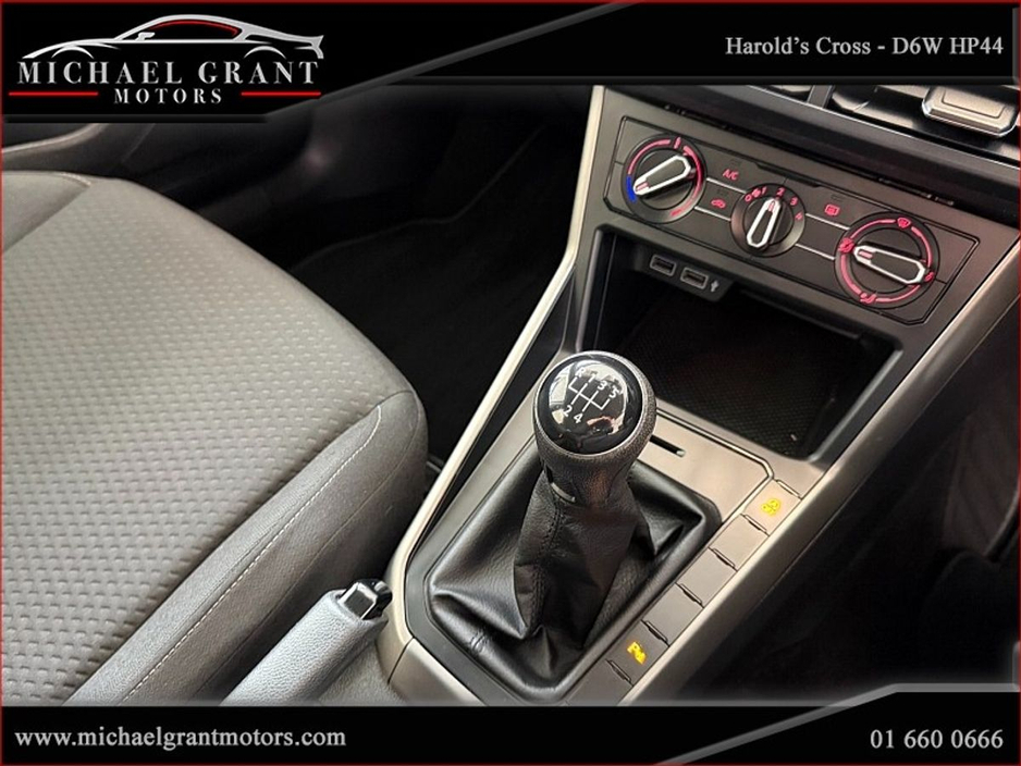 2018 Volkswagen Polo - image 29