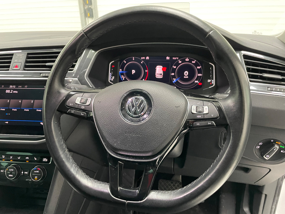2019 Volkswagen Tiguan - image 10