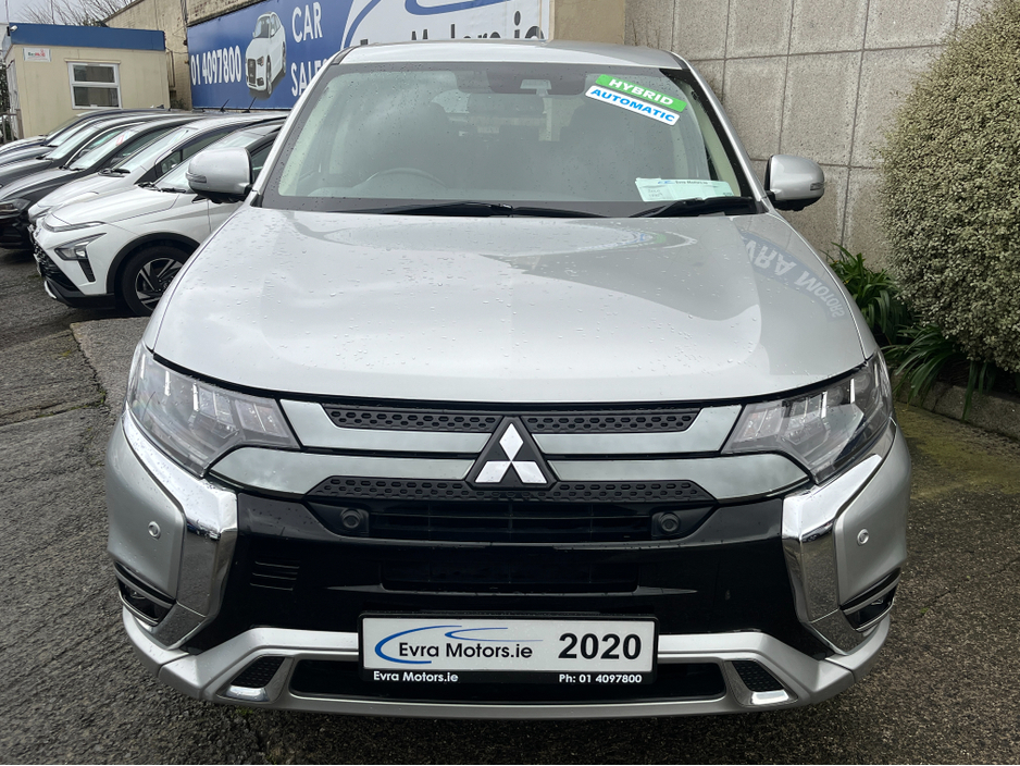 2020 Mitsubishi Outlander G 4WD AUTOMATIC PHEV 2.4 PETROL //HIGH SPEC//HALF LEATHER ELECTRIC HEATED SEATS//HEATED STEERING WHEEL//REVERSE CAMERA//KEYLESS ENTRY// €24,950