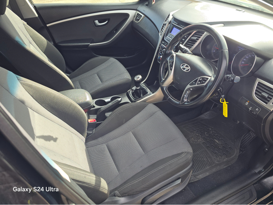 2016 Hyundai i30 - image 10