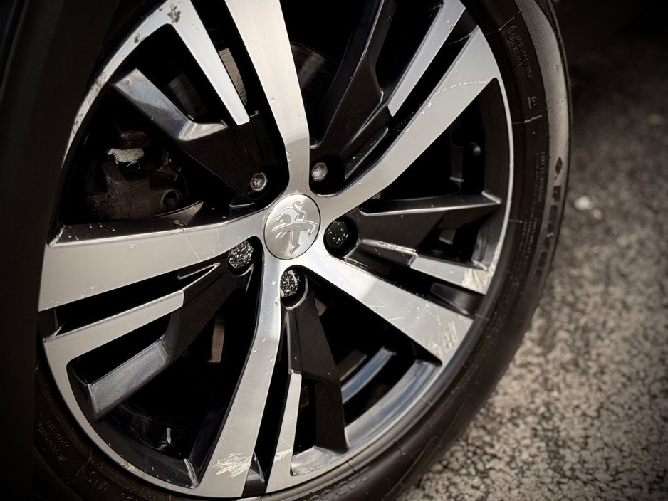 2019 Peugeot 3008 - image 24