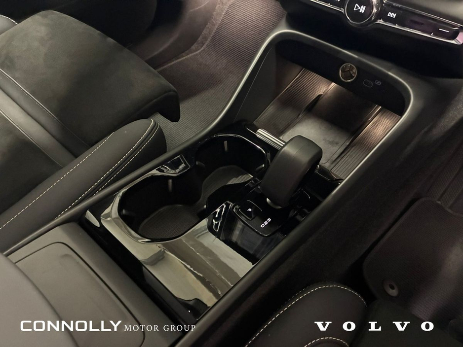 2023 Volvo XC40 BEV 231hp Ultimate €249pm €30,995