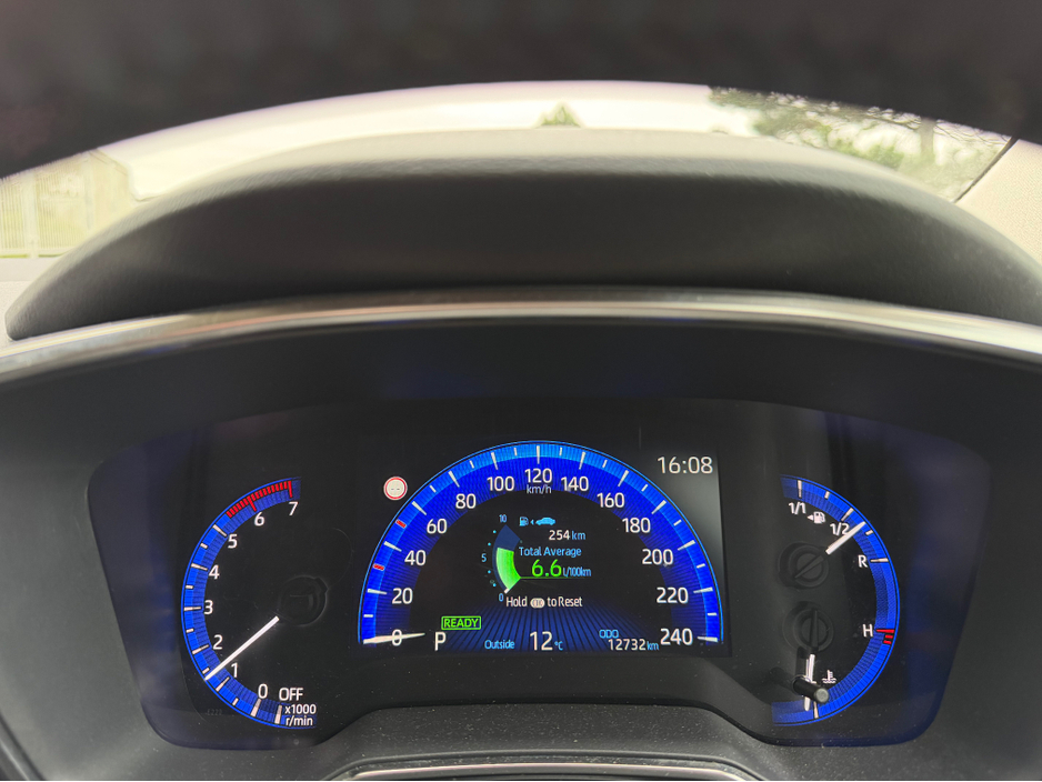 2021 Toyota Corolla - image 2