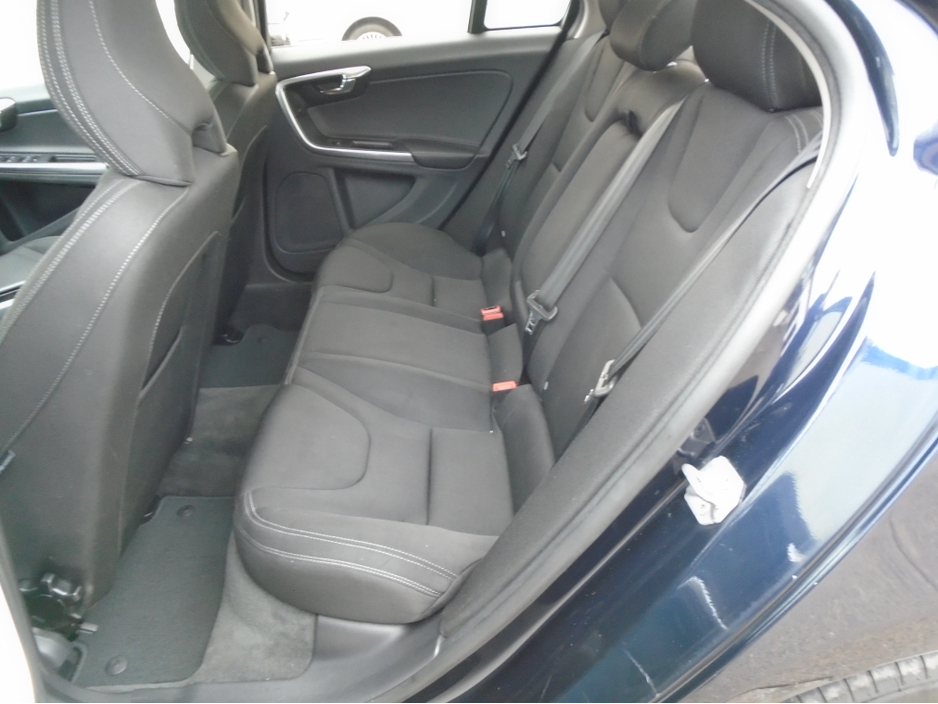 2017 Volvo S60 - image 15