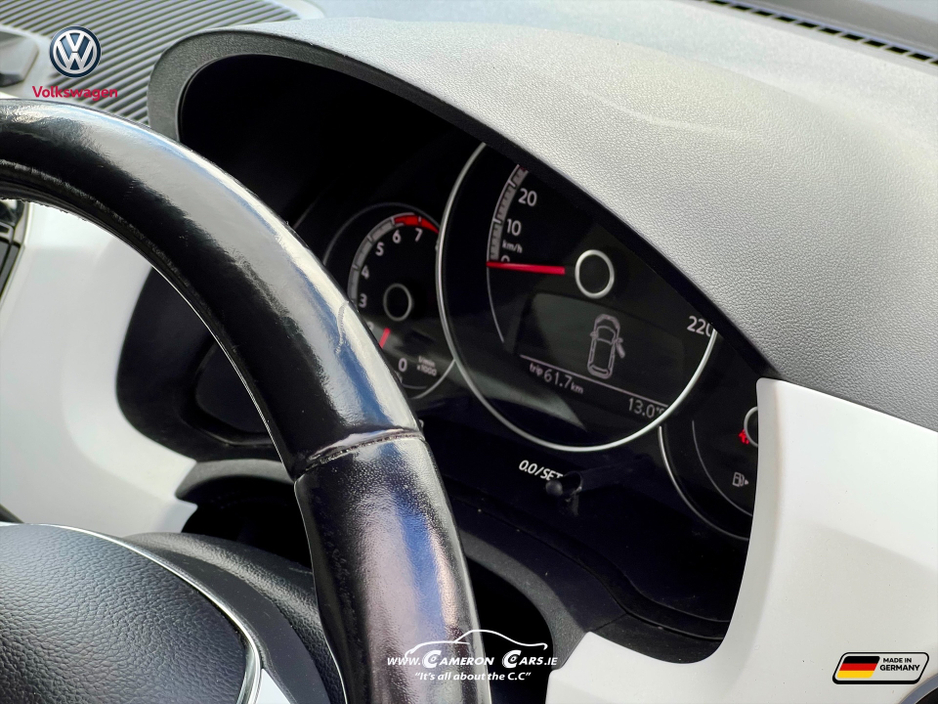 2017 Volkswagen up! - image 25