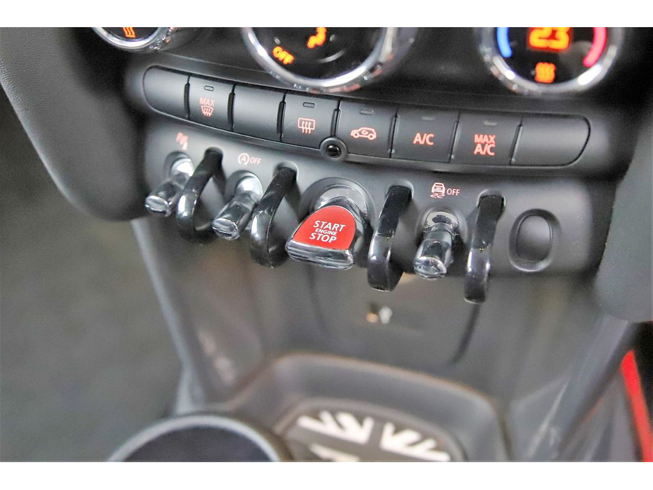 2018 MINI Hatch 1.5 COOPER 5DR*17" ALLOY WHEELS*PRIVACY GLASS*P*REVERSE CAMERA* €19,890