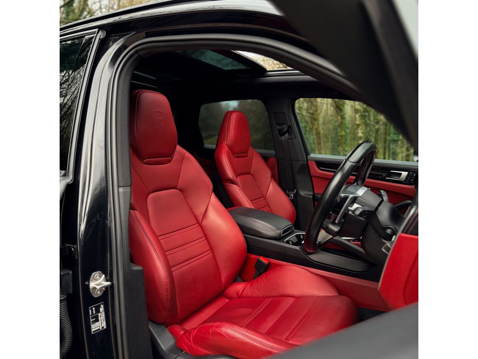 2022 Porsche Cayenne 2022 (221) Porsche Cayenne 3.0 V6 E-Hybrid S (462 BHP) €64,999