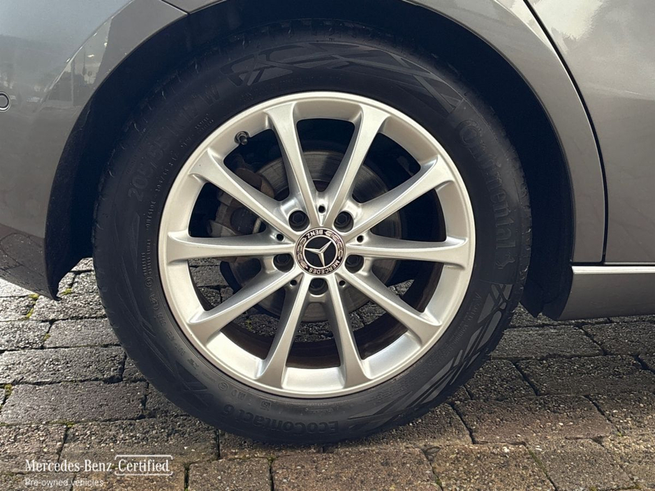 2022 Mercedes-Benz A Class A180d A/T Progressive €321pm €35,500