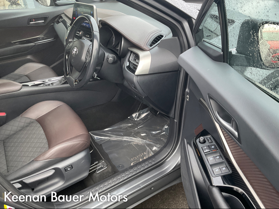 2018 Toyota C-HR HYBRID SOL 4DR AUTO €21,500