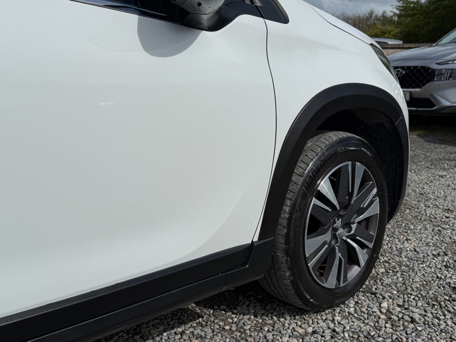 2016 Peugeot 2008 - image 12