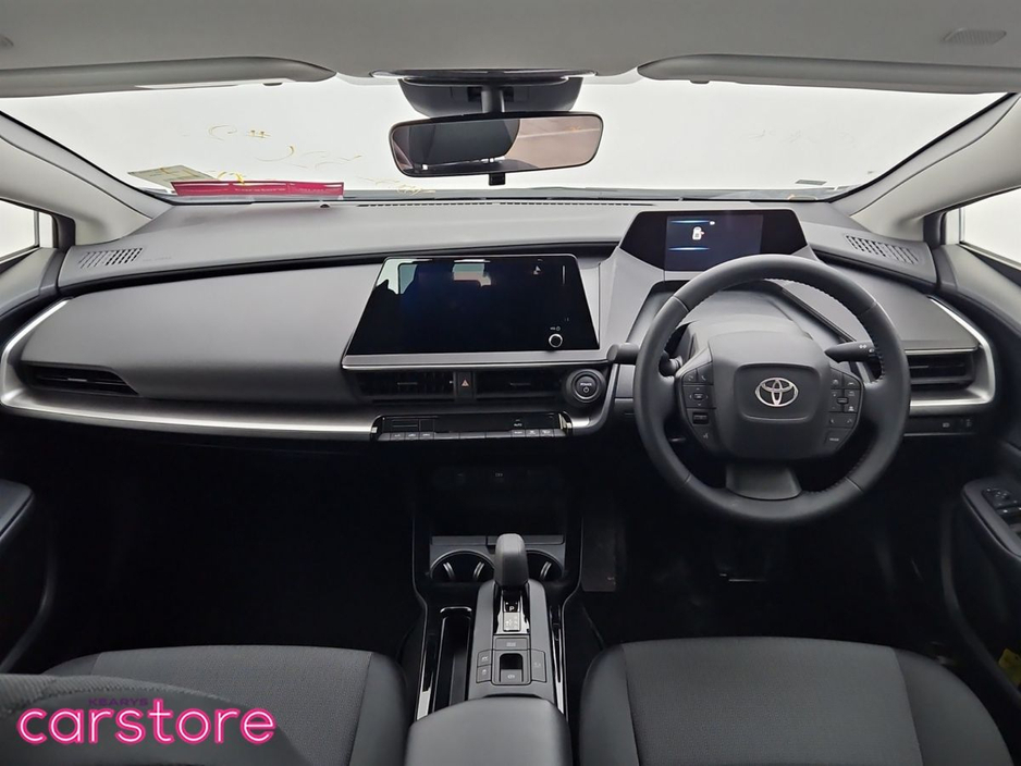 2024 Toyota Prius - image 11