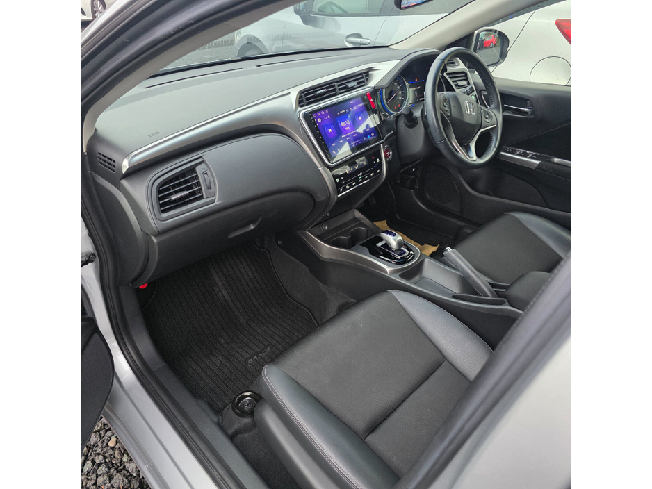 2016 Honda Grace  €12,950