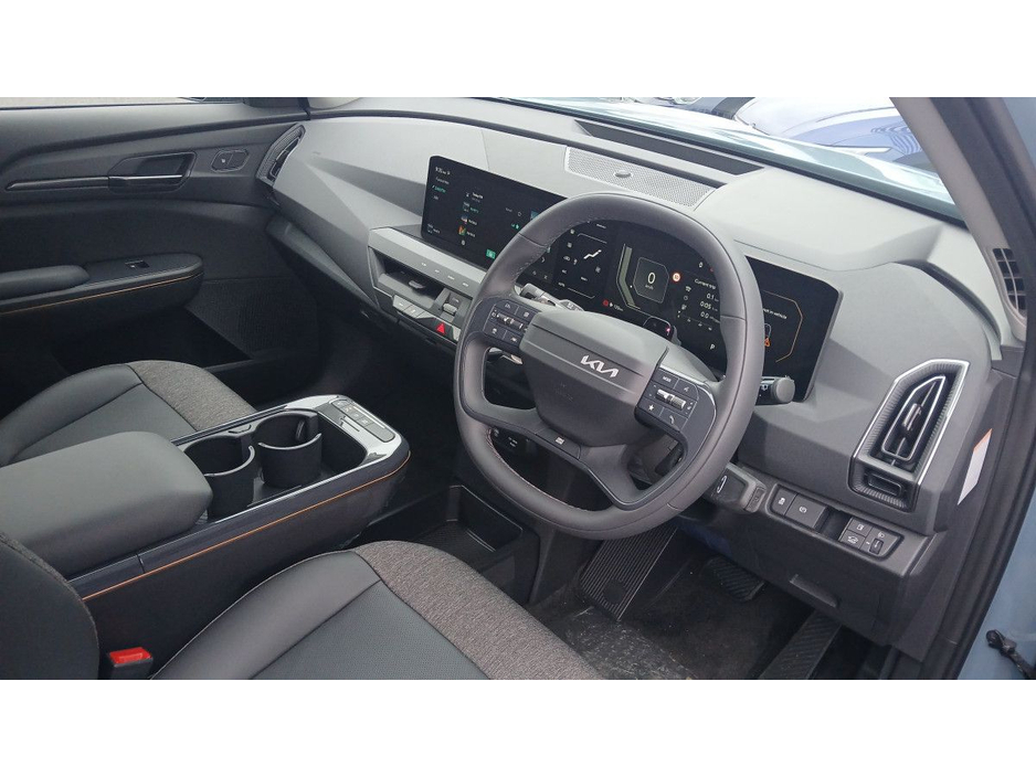 2026 Kia EV5 - image 3