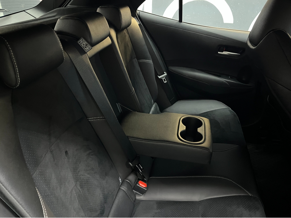 2023 Toyota Corolla - image 13