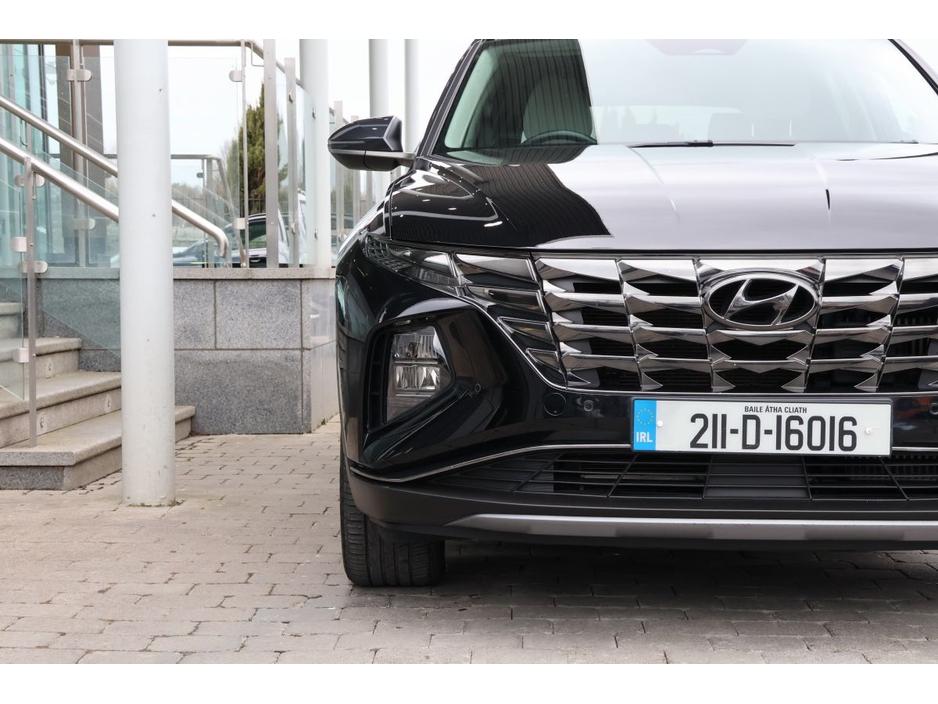 2021 Hyundai Tucson - image 3