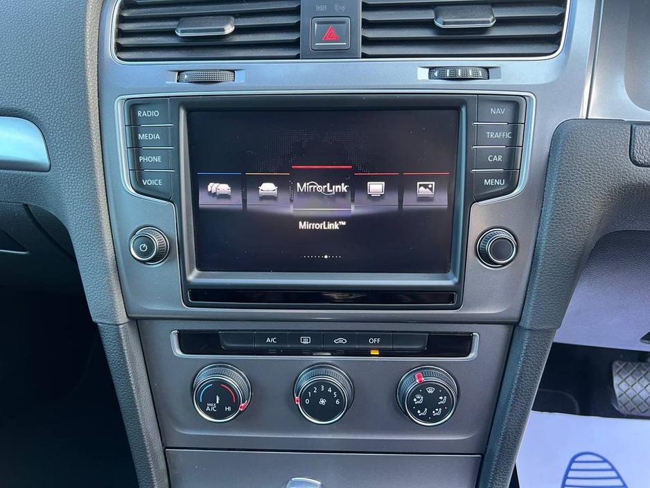 2016 Volkswagen Golf R-LINE PACK 1.2 TSI AUTO // FULL SERVICE HISTORY // NEW 19" ALLOYS // BLUETOOTH MUSIC €15,950