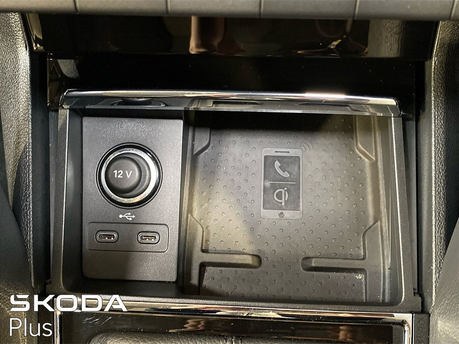 2023 Skoda Karoq - image 23