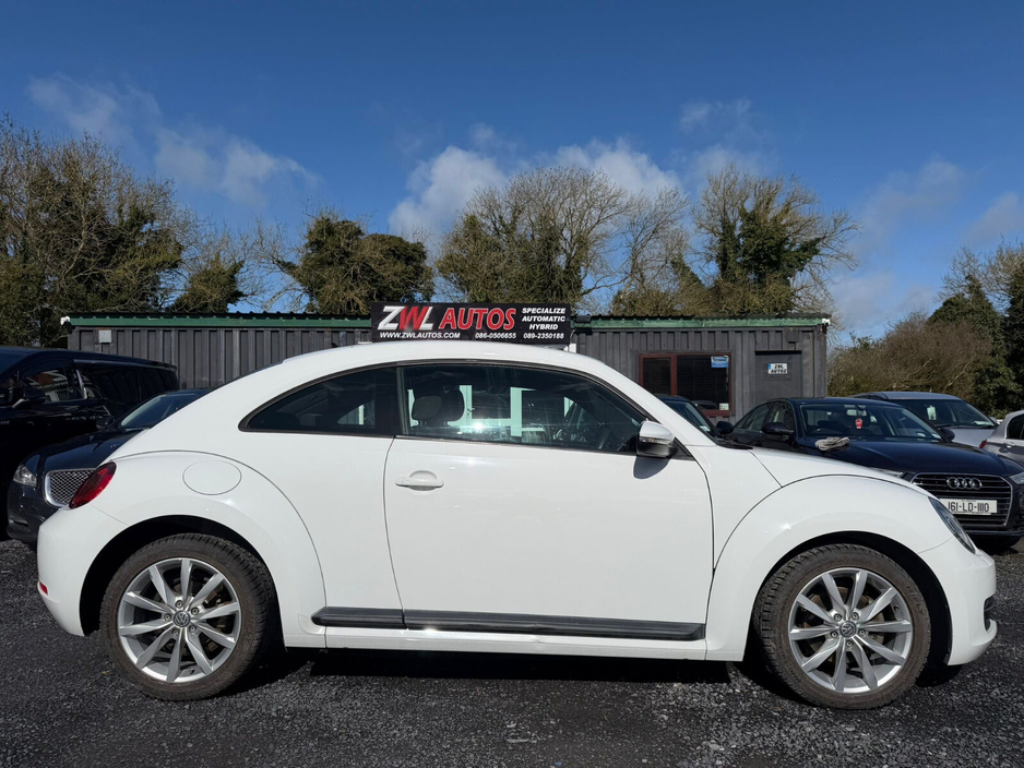 2016 Volkswagen Beetle - image 5