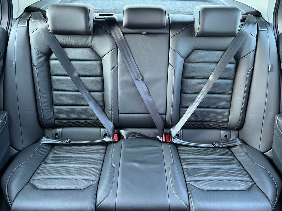 2019 Volkswagen Golf - image 12