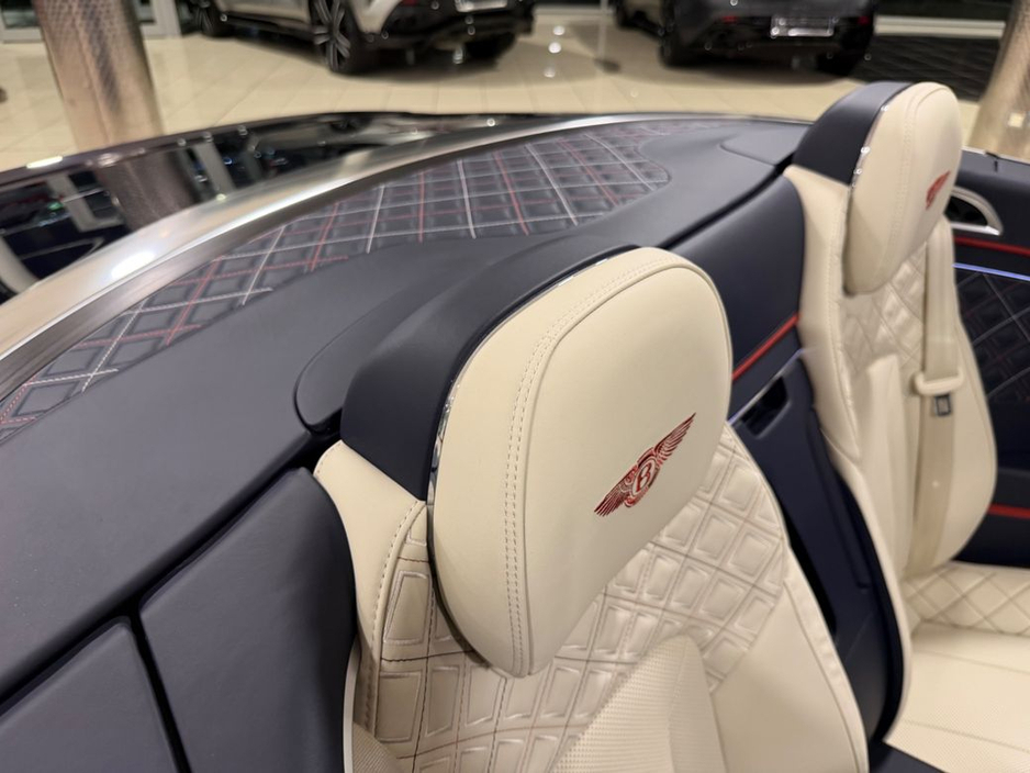 2022 Bentley Continental - image 44
