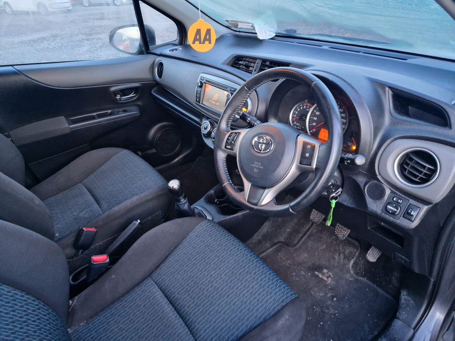 2012 Toyota Yaris 1.0 LUNA 4DR **READ ADD ** €3,500