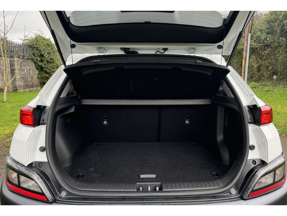 2022 Hyundai Kona - image 9