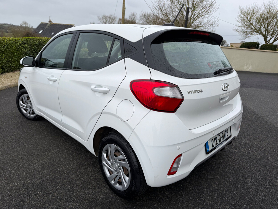 2021 Hyundai i10 - image 7