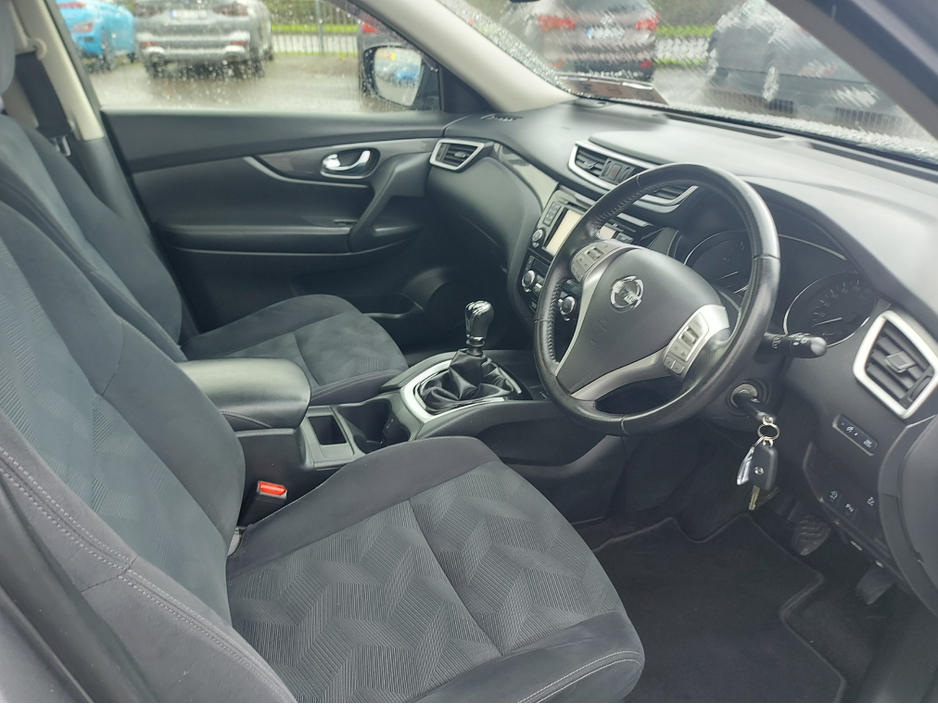 2018 Nissan X-Trail - image 17