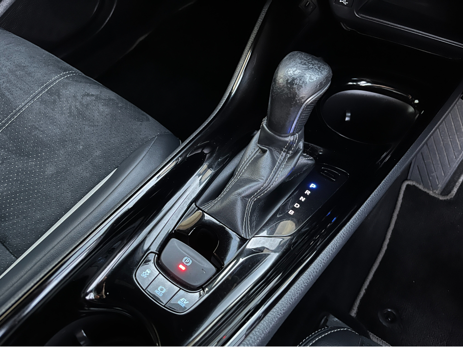 2020 Toyota C-HR GR AUTOMATIC HYBRID 1.8 PETROL //HIGH SPEC//REVERSE CAMERA//ADAPTIVE CRUISE CONTROL//HEATED SEATS// €24,950