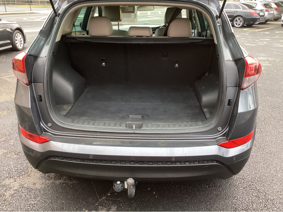 2016 Hyundai Tucson - image 19