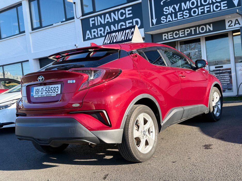 2019 Toyota C-HR - image 8