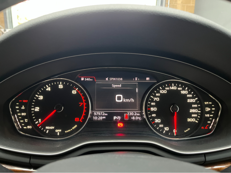 2018 Audi A4 2018 AUDI A4 TFSI 1.4 AUTOMATIC / CRUISE CONTROL / REVERSE CAMERA / HEATED SEATS / PADDLE SHIFTERS