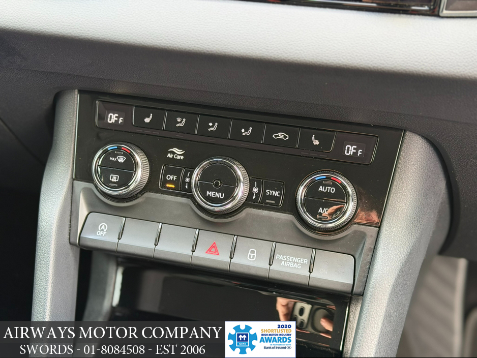 2019 Skoda Karoq - image 11