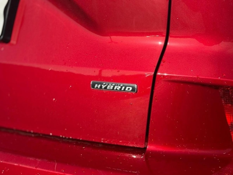 2022 Ford Kuga - image 13