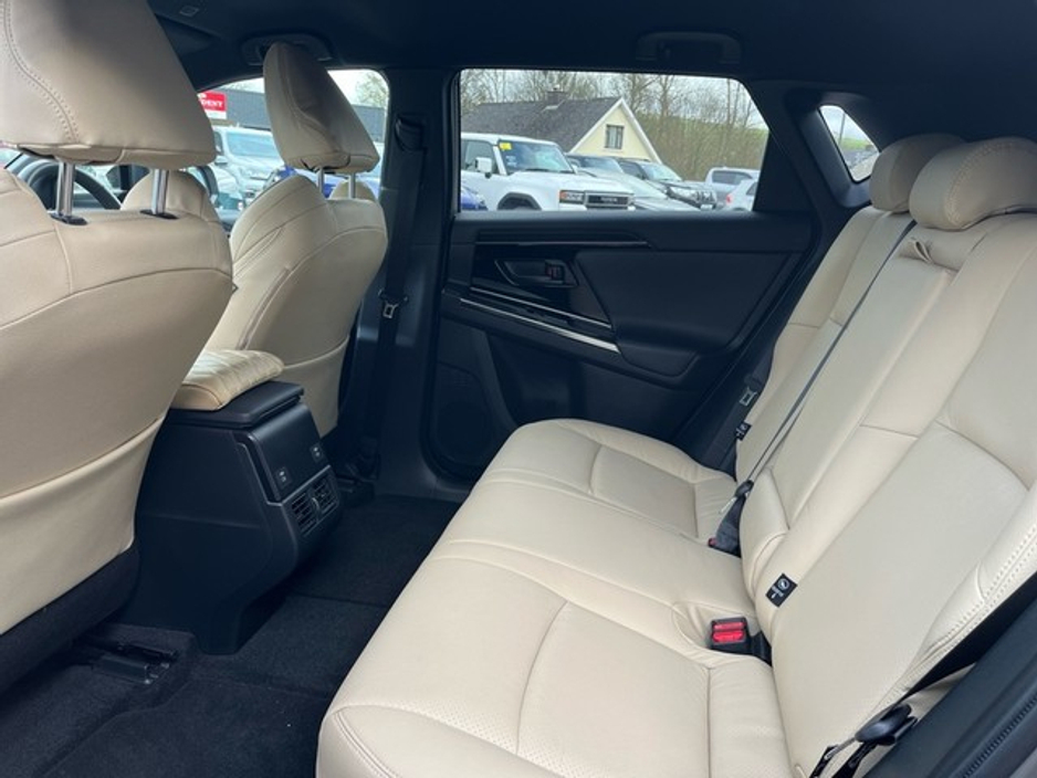 2024 Toyota bZ4X - image 7